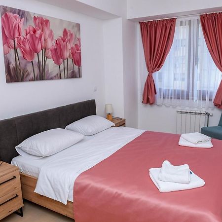 Flatiron Apartments Üsküp Dış mekan fotoğraf