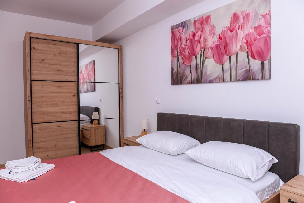 Flatiron Apartments Üsküp Dış mekan fotoğraf