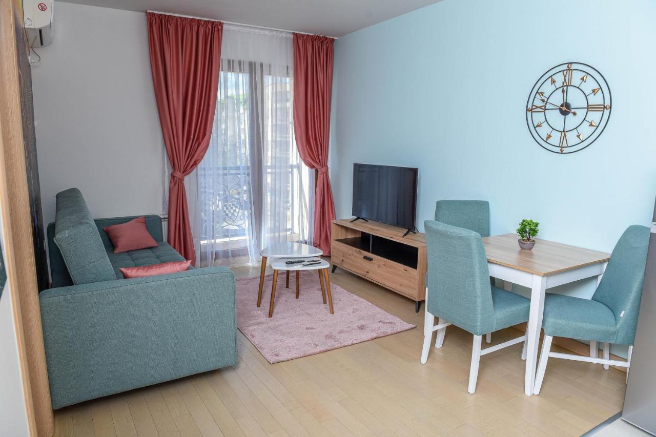 Flatiron Apartments Üsküp Dış mekan fotoğraf