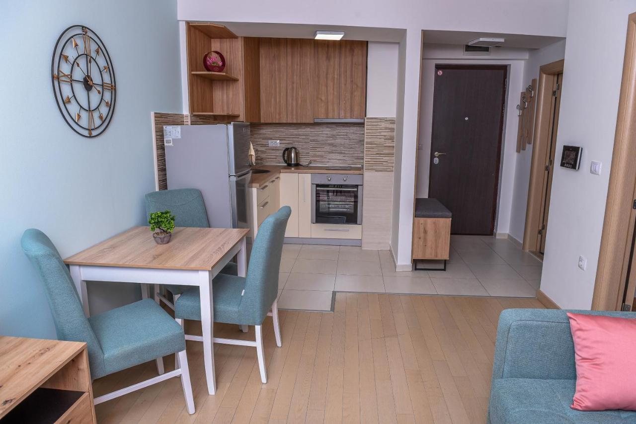 Flatiron Apartments Üsküp Dış mekan fotoğraf