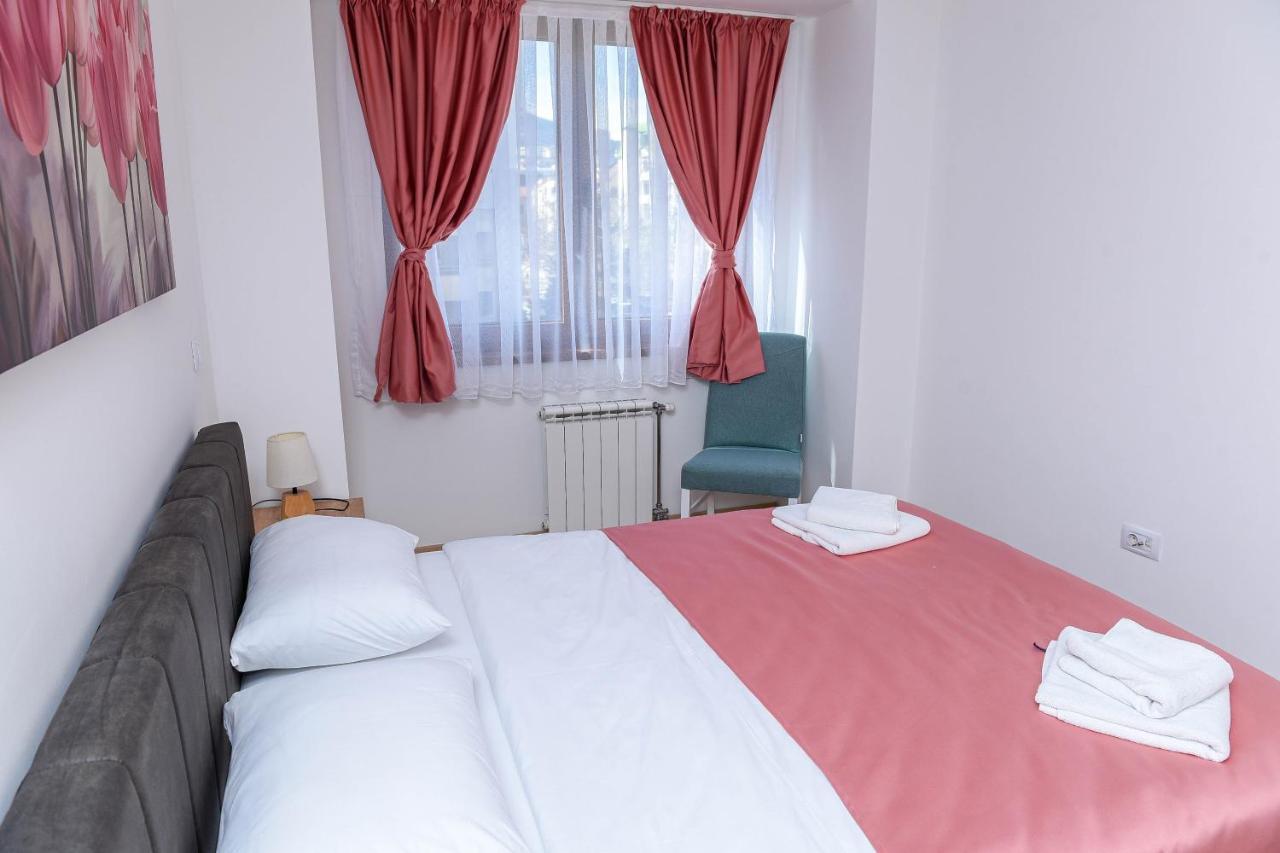 Flatiron Apartments Üsküp Dış mekan fotoğraf