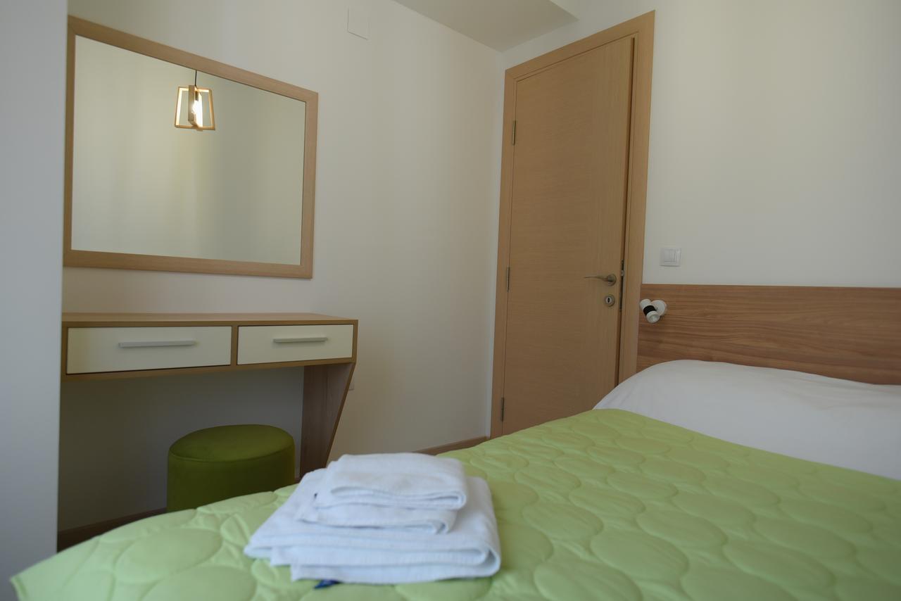 Flatiron Apartments Üsküp Dış mekan fotoğraf