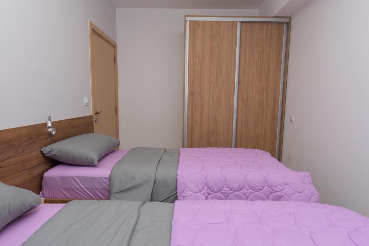 Flatiron Apartments Üsküp Dış mekan fotoğraf