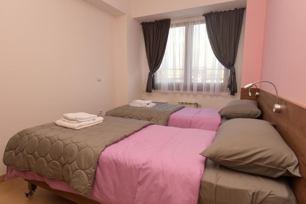 Flatiron Apartments Üsküp Dış mekan fotoğraf