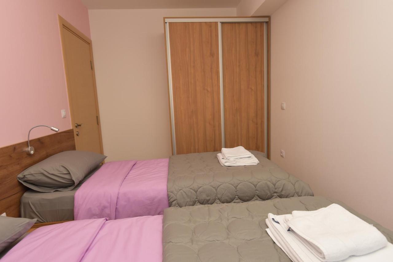 Flatiron Apartments Üsküp Dış mekan fotoğraf