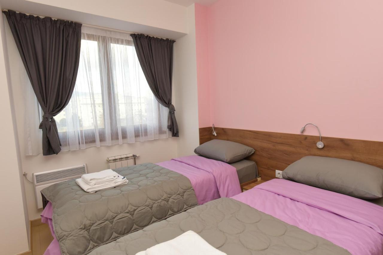 Flatiron Apartments Üsküp Dış mekan fotoğraf